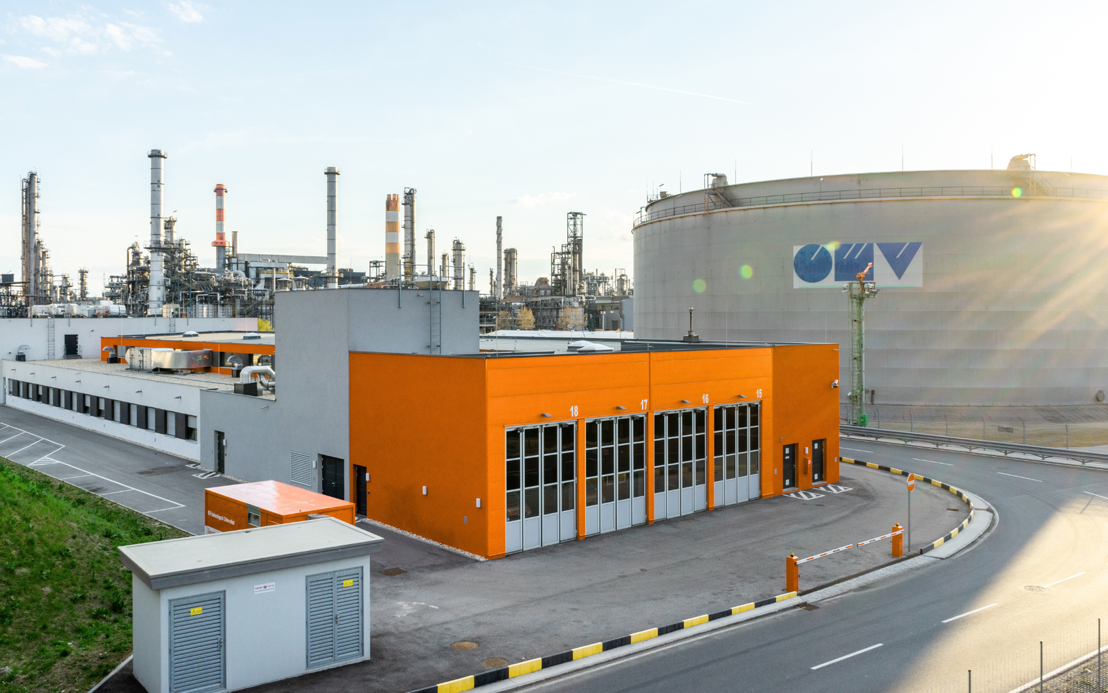 根據您想要的產品，我們會將您與中國最好的工廠聯繫起來。